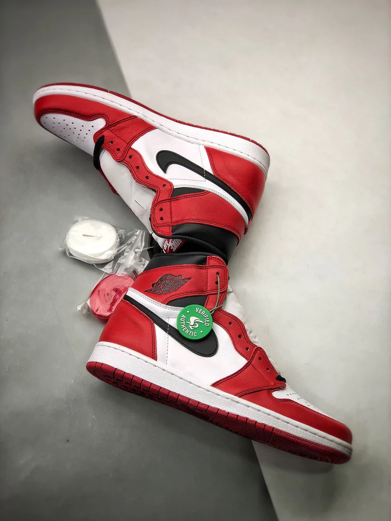 Tênis Nike Air Jordan 1 Retro High Chicago 2015 - Rei da Pelada