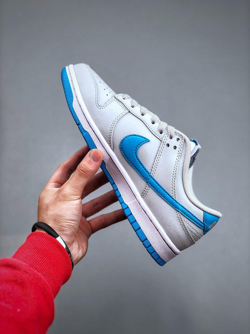 Tênis Nike SB Dunk Low "Light Blue" - Rei da Pelada