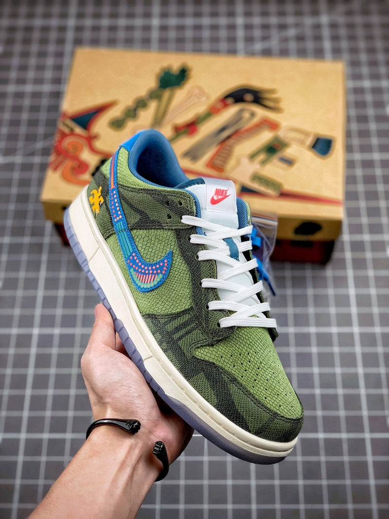 Tênis Nike SB Dunk Low "Siempre Familia" - Rei da Pelada