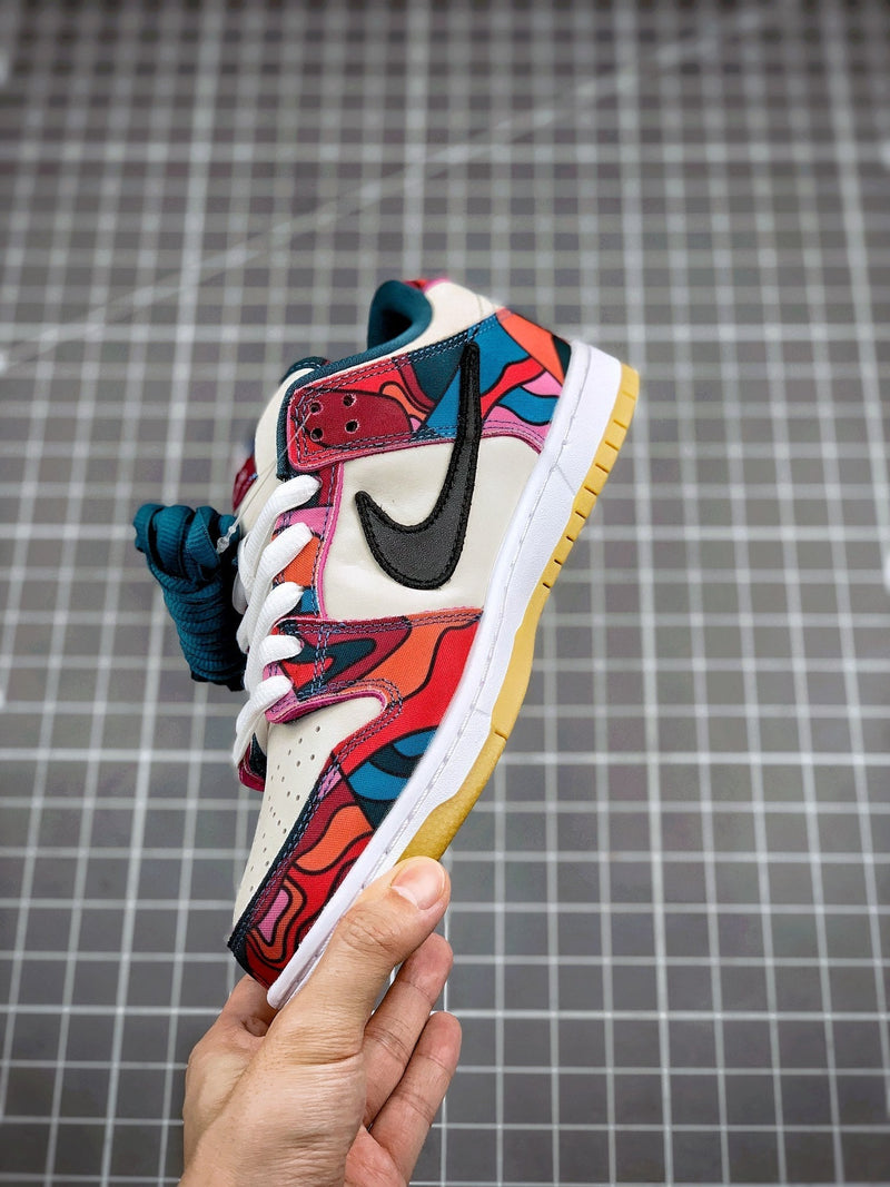 Tênis Nike SB Dunk Low "Abstract Art" - Rei da Pelada