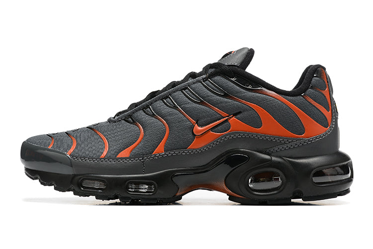 Tênis Nike Air Max Plus Tn "Safety Orange" - Rei da Pelada