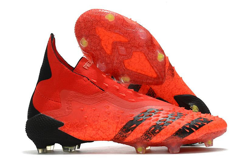 Chuteira adidas Predator Freak+ Campo