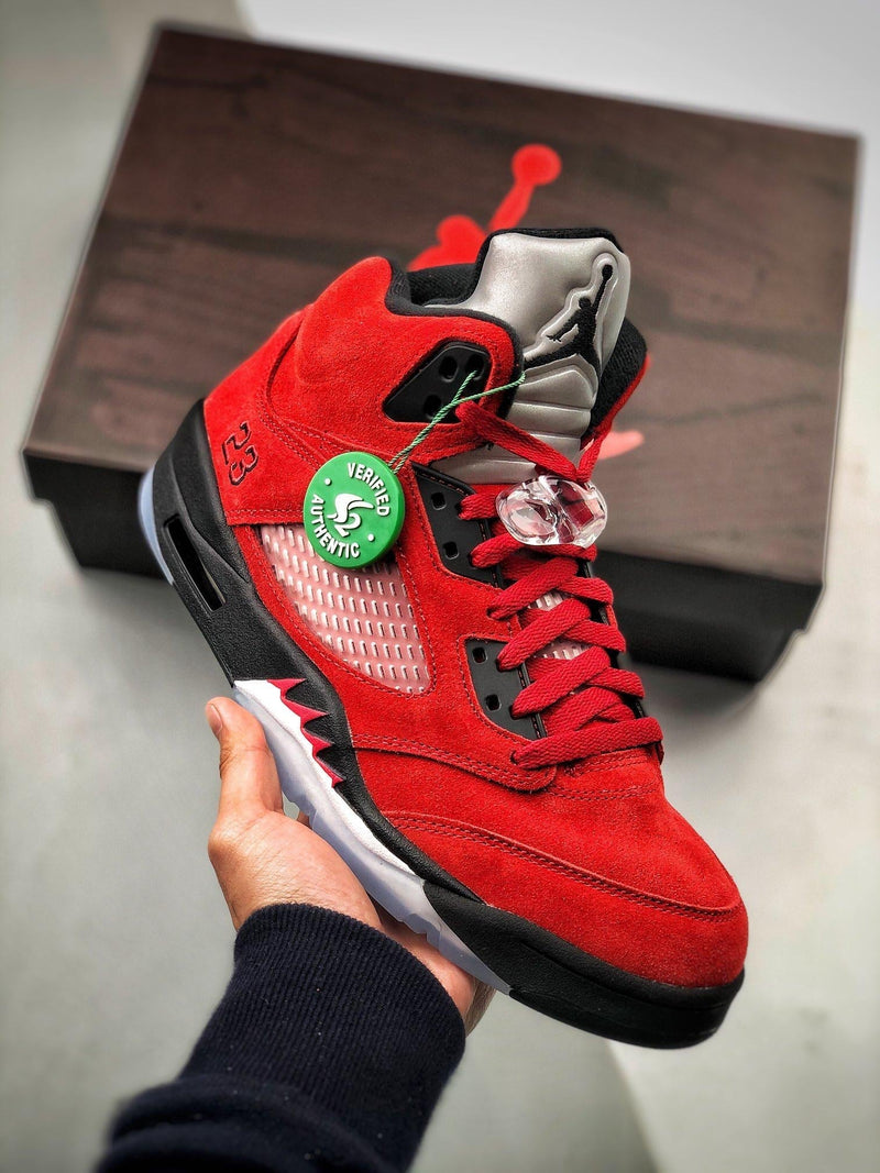 Tênis Nike Air Jordan 5 "Ranging Bull" - Rei da Pelada