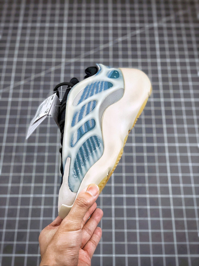 Tênis Adidas Yeezy Boost 700 V3 Kyanite - Rei da Pelada