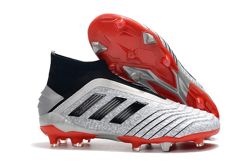 Chuteira adidas Predator 19 Campo