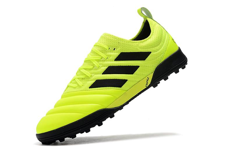 Chuteira Adidas Copa 20.1 Society