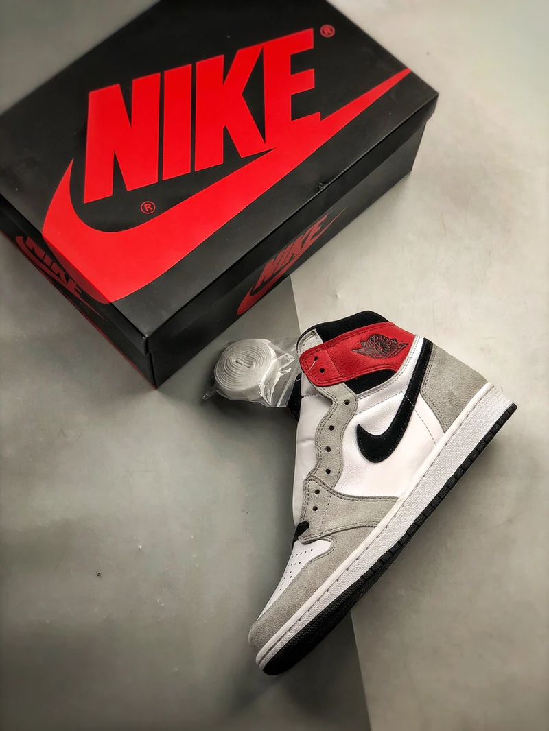 Tênis Nike Air Jordan 1 High "Smoke Grey" - Rei da Pelada