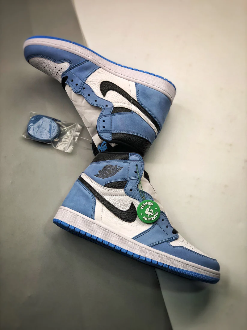 Tênis Nike Air Jordan 1 High "University Blue" - Rei da Pelada