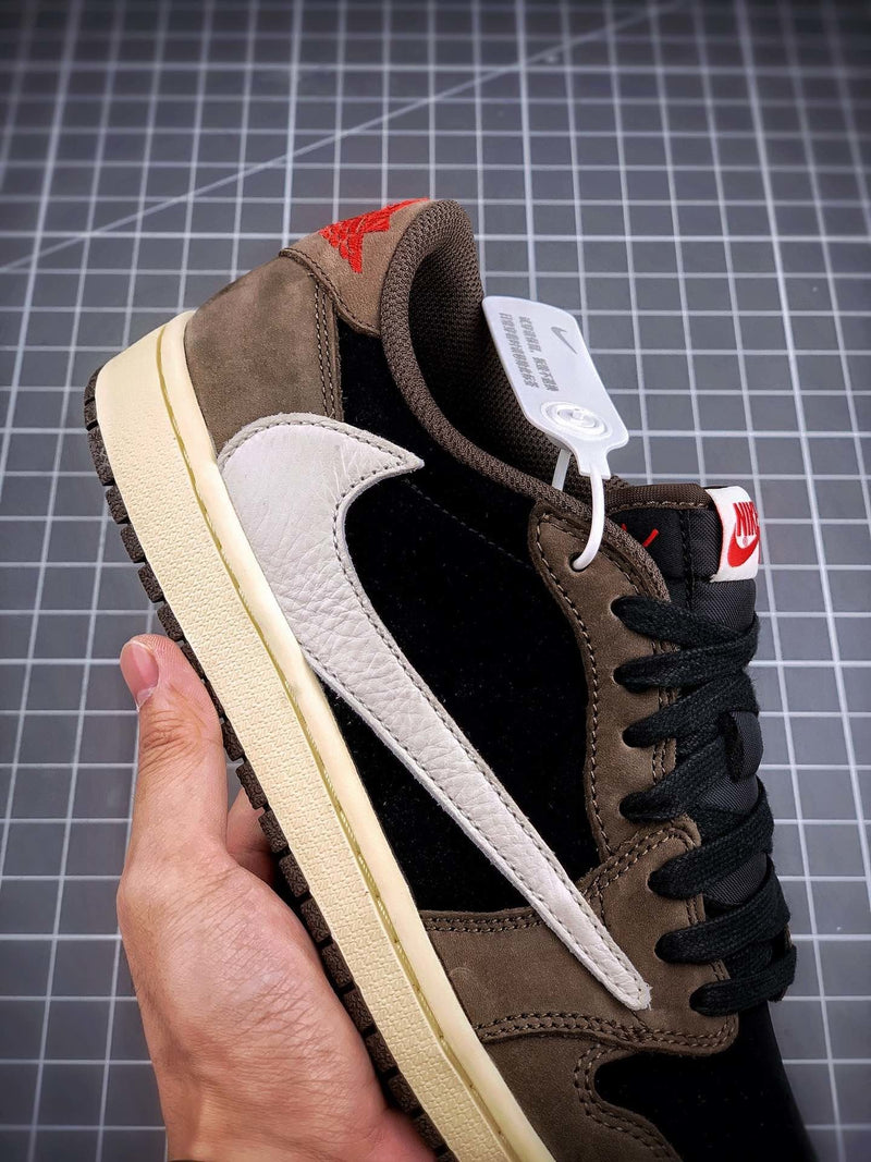 Tênis Nike Air Jordan 1 Low Travis Scott - Rei da Pelada