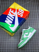 Tênis Nike SB Dunk Low "Green Tender Powder" - Rei da Pelada