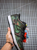 Tênis Nike SB Dunk Low x Civilist - Rei da Pelada