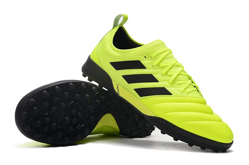 Chuteira Adidas Copa 20.1 Society