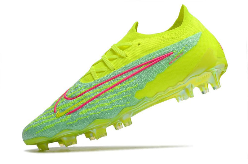 Chuteira Nike Phantom GX Low Elite FG Campo