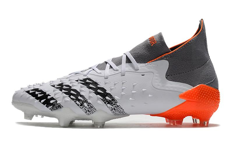 Chuteira adidas Predator Freak .1 Campo