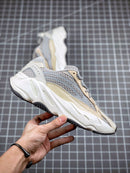 Tênis Adidas Yeezy Boost 700 V2 Cream - Rei da Pelada
