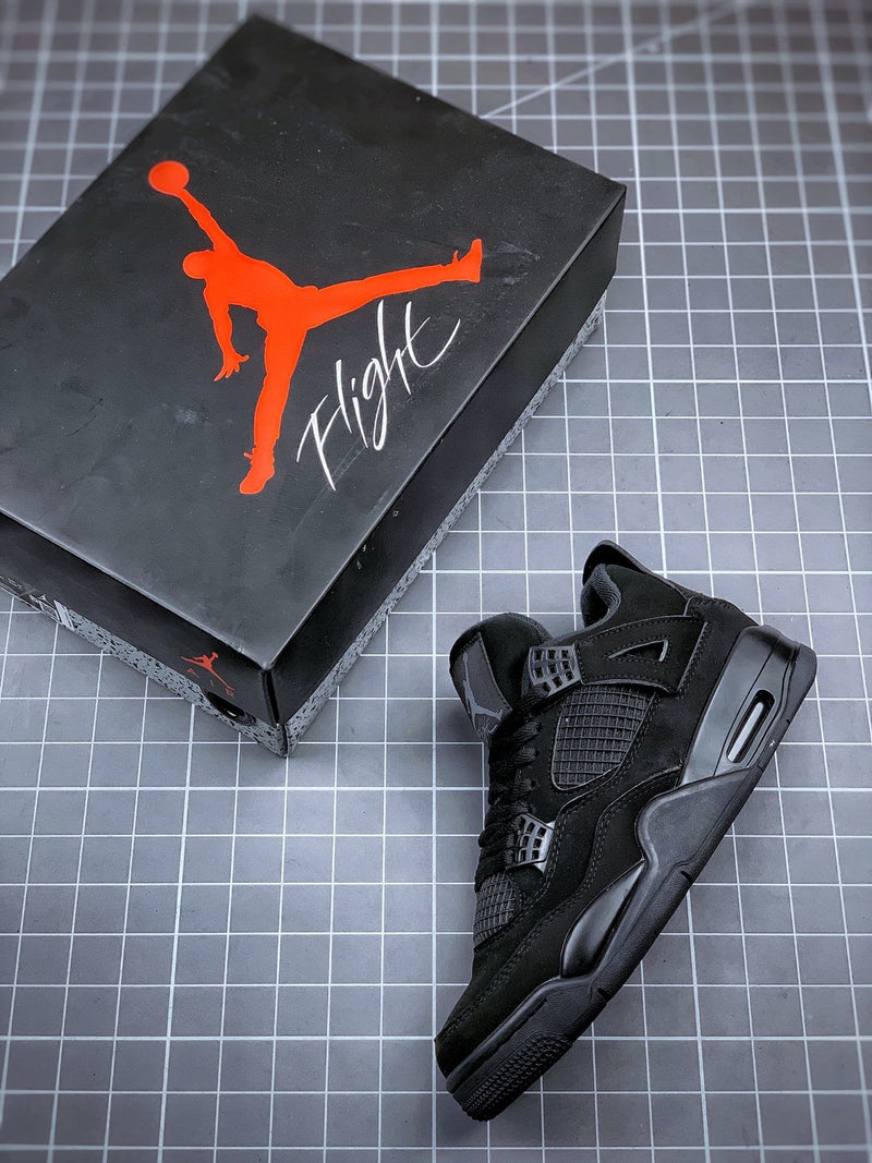 Tênis Nike Air Jordan 4 Retro Black Cat (2020) - Rei da Pelada