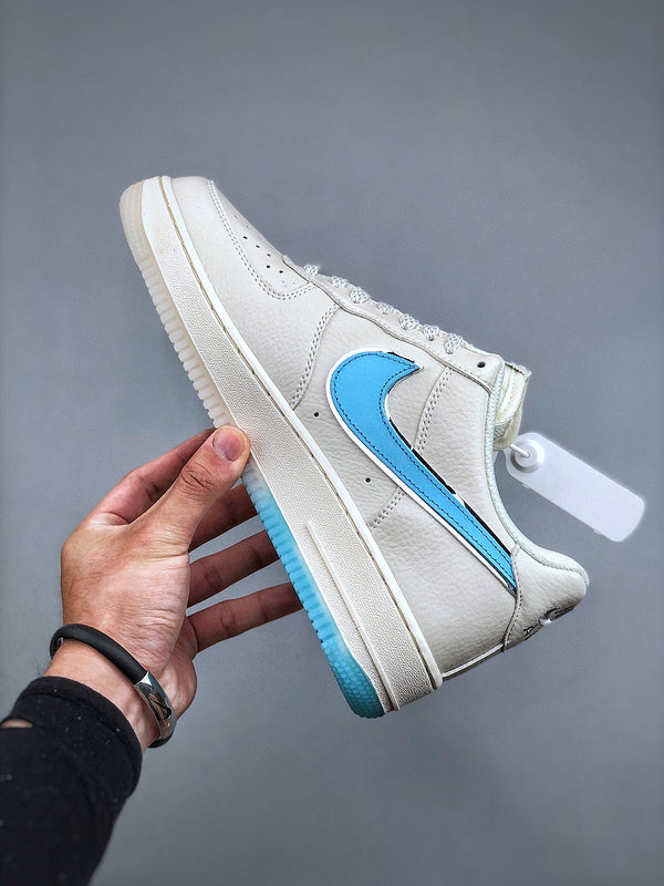 Tênis Nike Air Force 1'07 Low "LXX Univeristy Blue" - Rei da Pelada