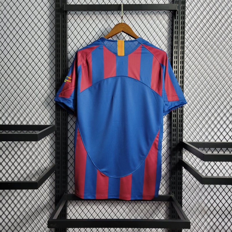 Camisa Barcelona Home (1) 2005/06 Nike Retrô Masculina