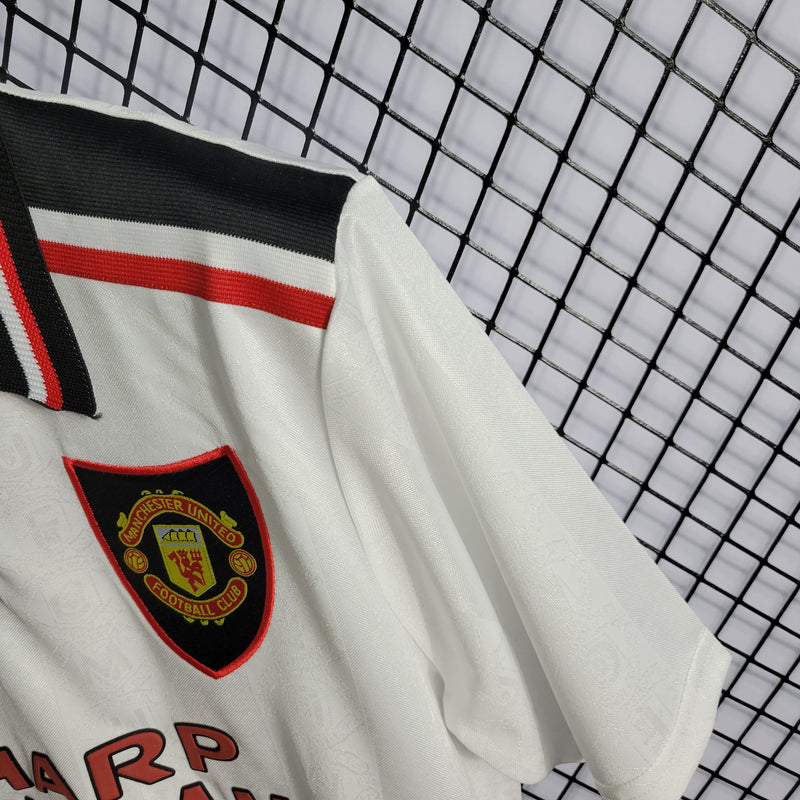 Camisa Manchester United Away (2) 1997/99 Umbro Retrô Masculina