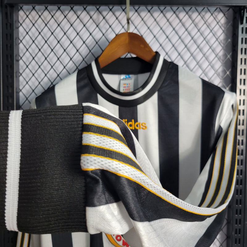 Camisa Newcastle Home (1) 1995/97 Adidas Retrô Manga Longa Masculina