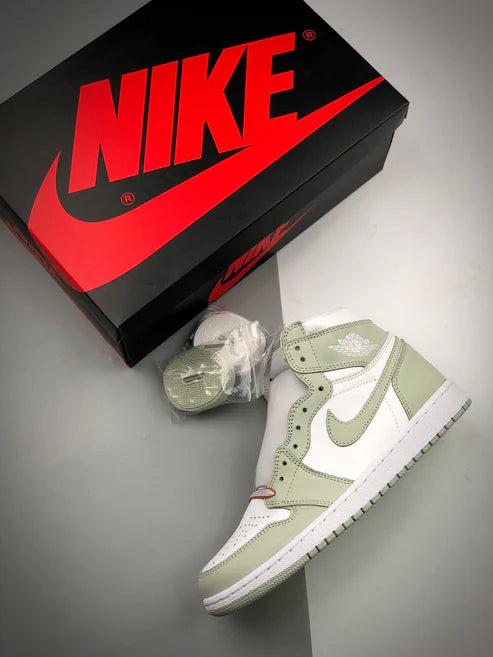 Tênis Nike Air Jordan 1 High "Seafoam" - Rei da Pelada