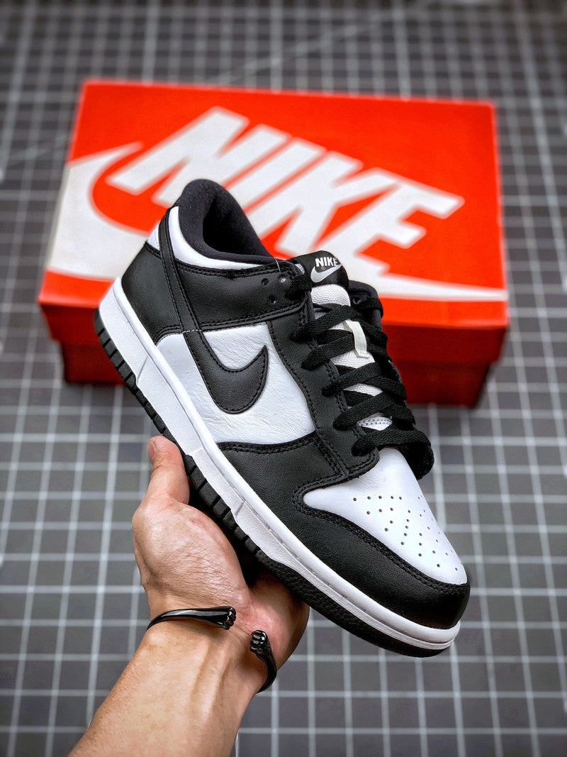 Tênis Nike SB Dunk Low Pro "Panda" - Rei da Pelada