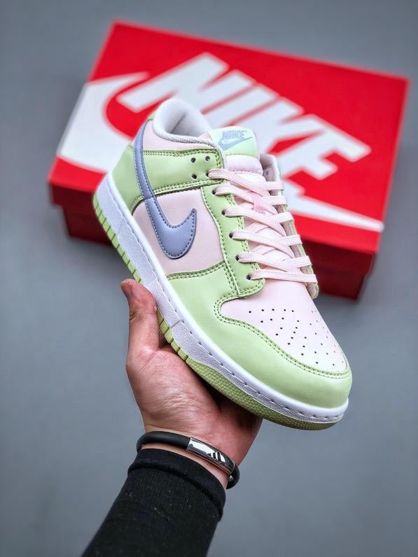 Tênis Nike SB Dunk Low "Barely Green" - Rei da Pelada