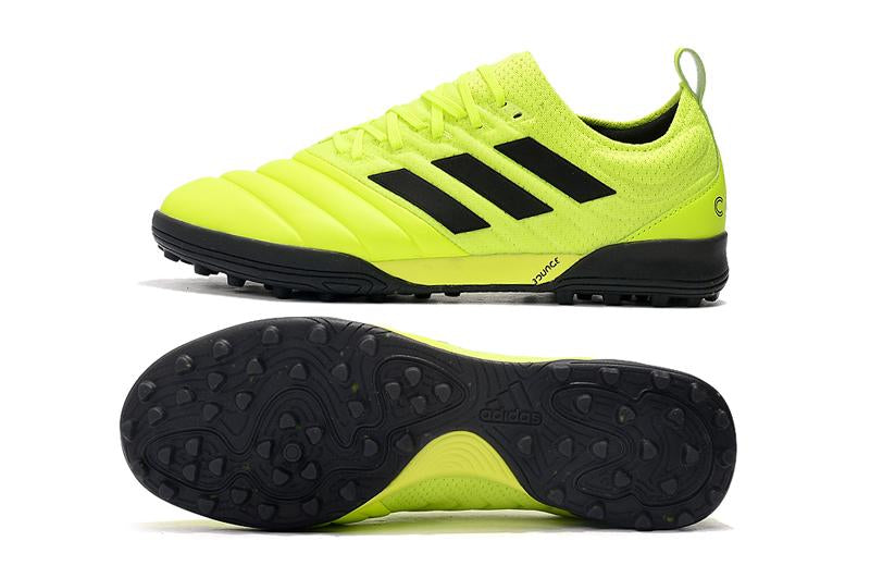 Chuteira Adidas Copa 20.1 Society