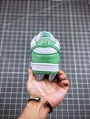 Tênis Nike SB Dunk Low "Green Tender Powder" - Rei da Pelada