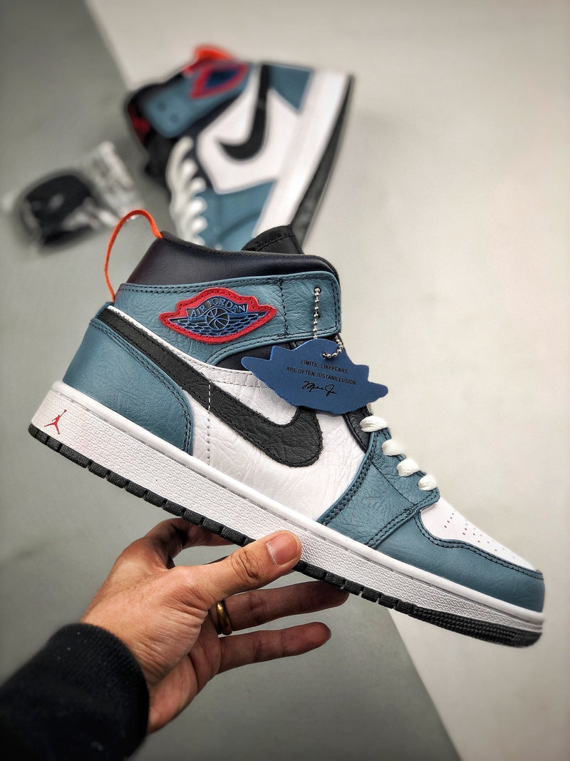 Tênis Cspace Facetasm x Nike Air Jordan 1 Mid - Rei da Pelada