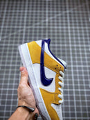 Tênis Nike SB Dunk Low "Laser Orange" - Rei da Pelada
