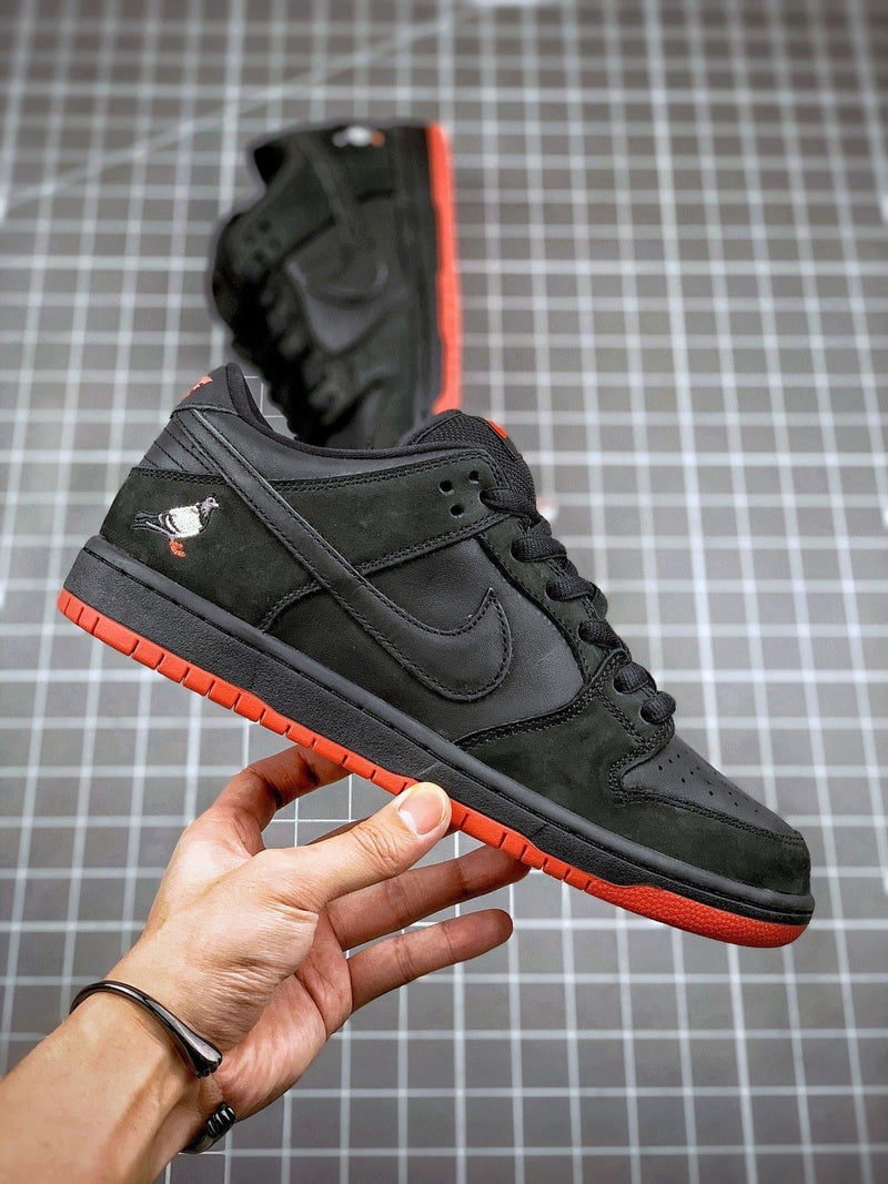 Tênis Nike SB Dunk Low x Staple "Black Pigeon" - Rei da Pelada