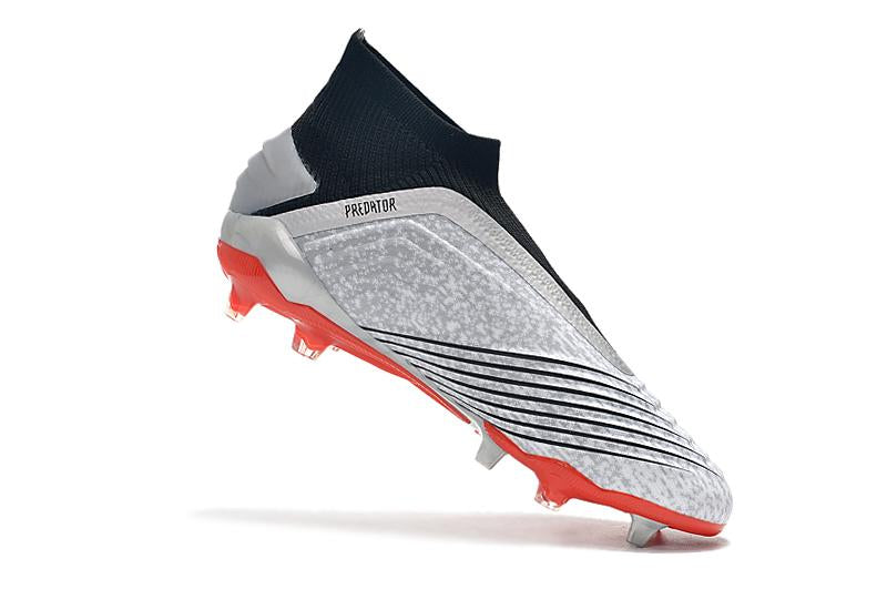 Chuteira adidas Predator 19 Campo