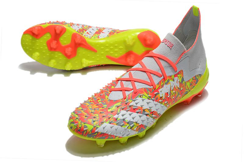 Chuteira adidas Predator Freak .1 Campo