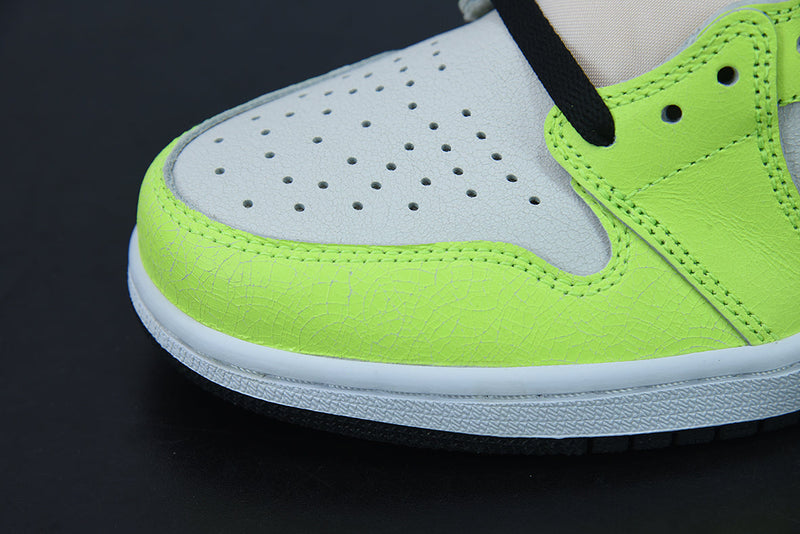 Tênis Nike Air Jordan 1 High "Volt" - Rei da Pelada