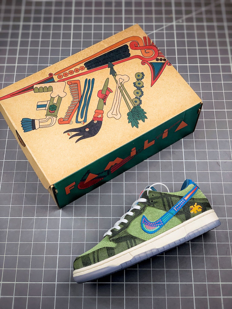 Tênis Nike SB Dunk Low "Siempre Familia" - Rei da Pelada