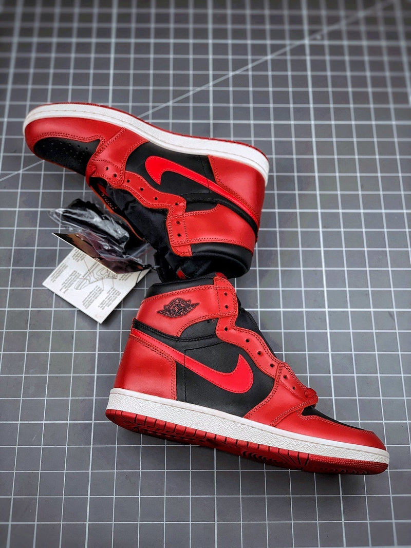 Tênis Nike Air Jordan 1 High '85 'Varsity Red' - Rei da Pelada