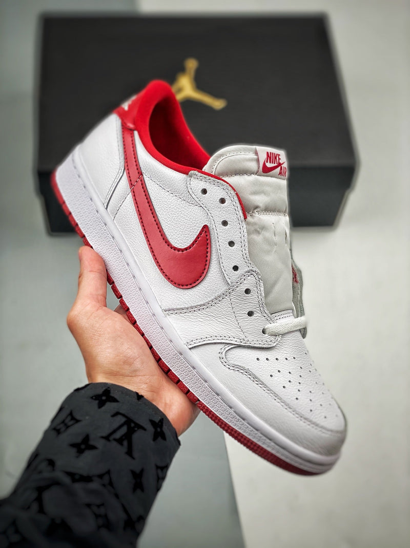 Tênis Nike Air Jordan 1 Low Retro "White Varsity Red" - Rei da Pelada