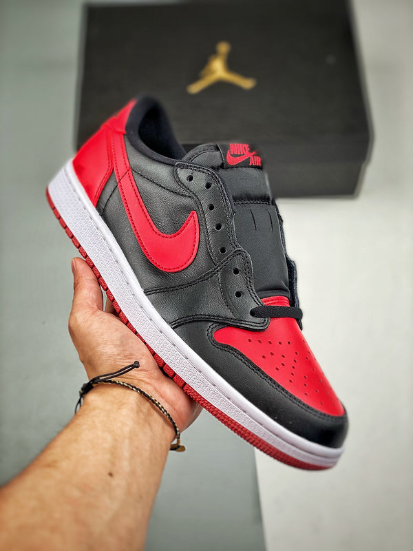 Tênis Nike Air Jordan 1 Low Retro "Bred" - Rei da Pelada