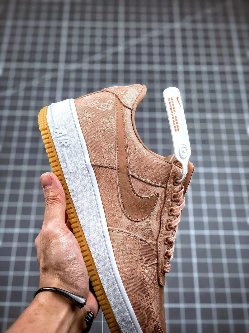 Tênis Nike Air Force 1 Low "CLOT Rose Gold Silk" - Rei da Pelada