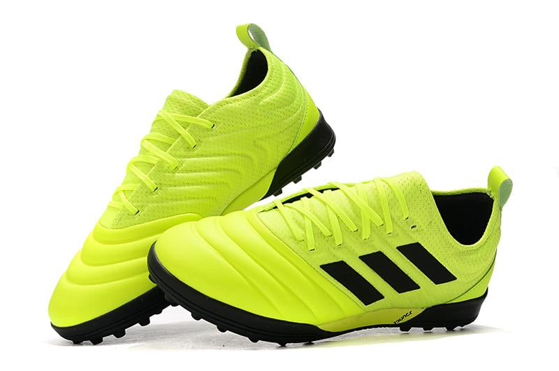 Chuteira Adidas Copa 20.1 Society