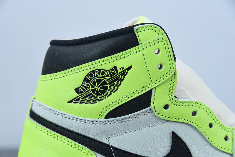 Tênis Nike Air Jordan 1 High "Volt" - Rei da Pelada