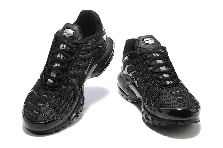 Tênis Nike Air Max Plus Tn "Triple Black" - Rei da Pelada