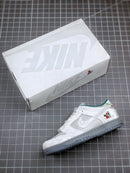 Tênis Nike SB Dunk Low "LCE" - Rei da Pelada