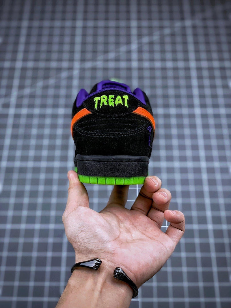 Tênis Nike SB Dunk Low "Night of Mischief Halloween" - Rei da Pelada