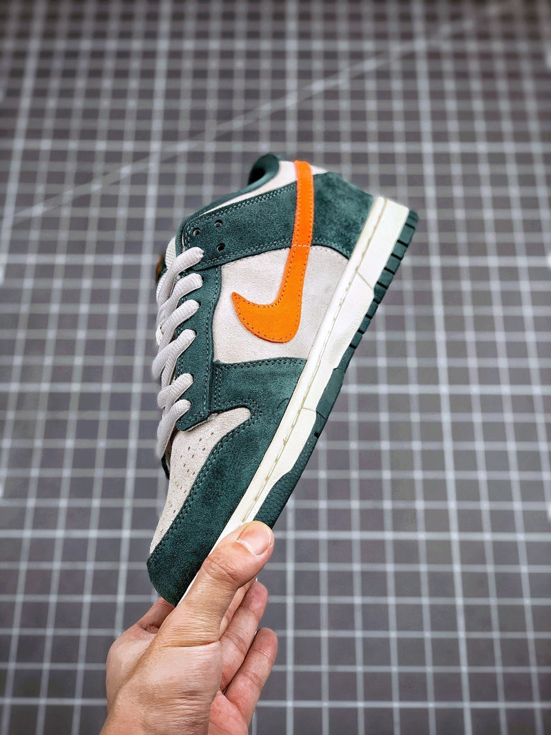 Tênis Nike SB Dunk Low "Eire" - Rei da Pelada