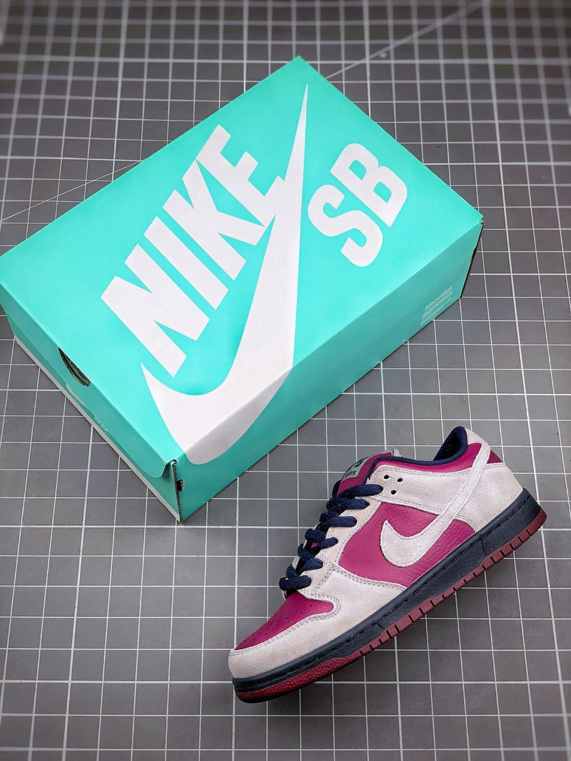 Tênis Nike SB Dunk Low "Atmospher Grey True Berry" - Rei da Pelada