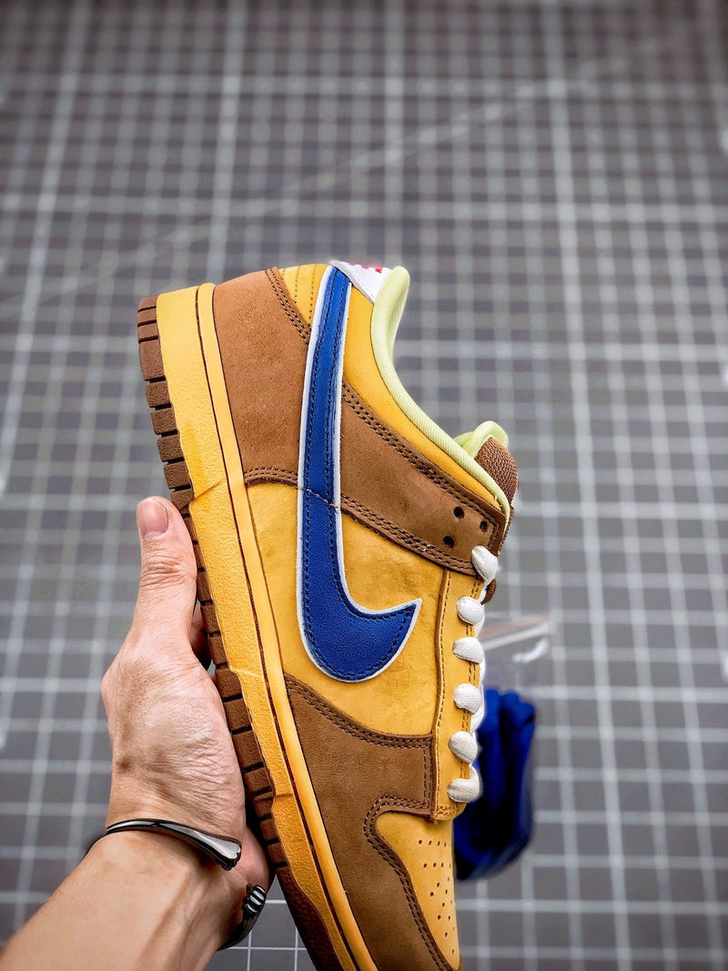 Tênis Nike SB Dunk Low "Newcastle Brown" - Rei da Pelada