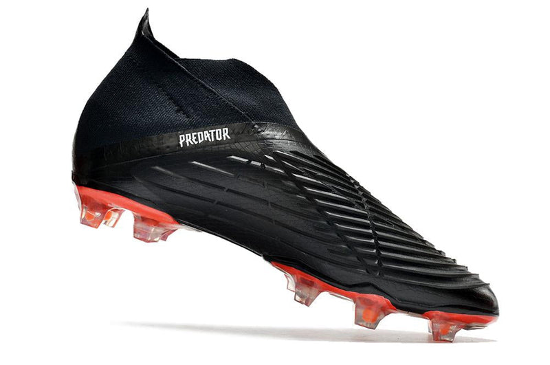 Chuteira Adidas Predator Edge + Campo