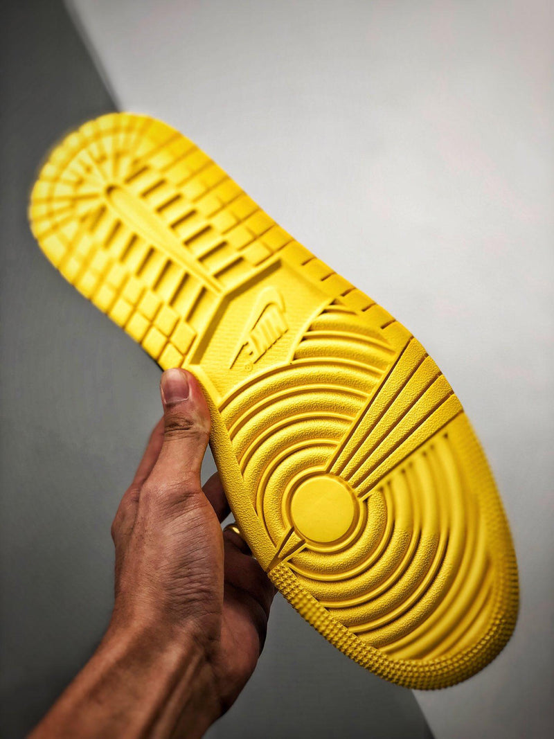 Tênis Nike Air Jordan 1 Mid SE 'Yellow Toe' - Rei da Pelada